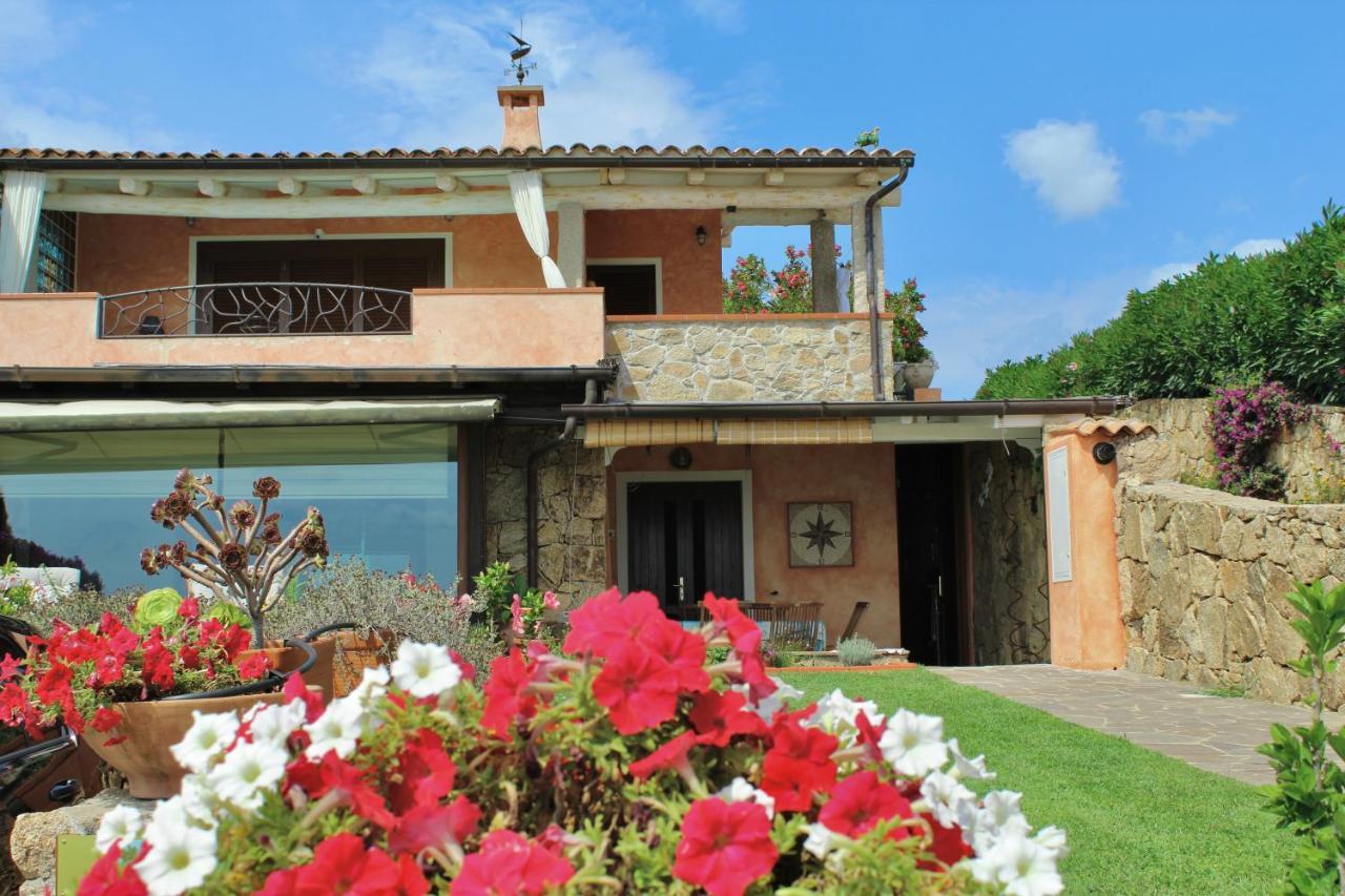 Villa Claude&Kate'S Dream House Loiri Porto San Paolo Exterior foto